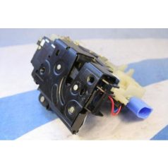   Skoda Fabia AJTÓZÁR BAL ELSŐ 3B1837015AQ központi zárral szerelt járművekhez